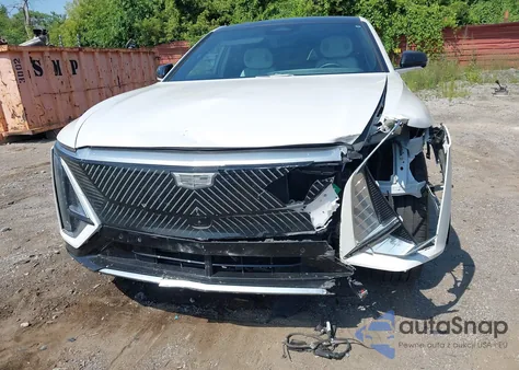 2024 Cadillac Lyriq Luxury W/1Se z USA, uszkodzony, nr VIN 1GYKPSRL5RZ105214